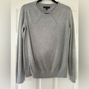 Banana Republic Factory Women's Crew Neck Sweater - Light Gray - Large